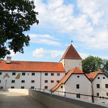 Gaestehaus Maelzerei Auf Schloss Neuburg Am Inn Εξωτερικό φωτογραφία
