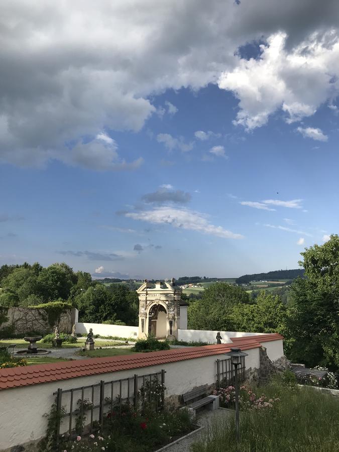 Gaestehaus Maelzerei Auf Schloss Neuburg Am Inn Εξωτερικό φωτογραφία